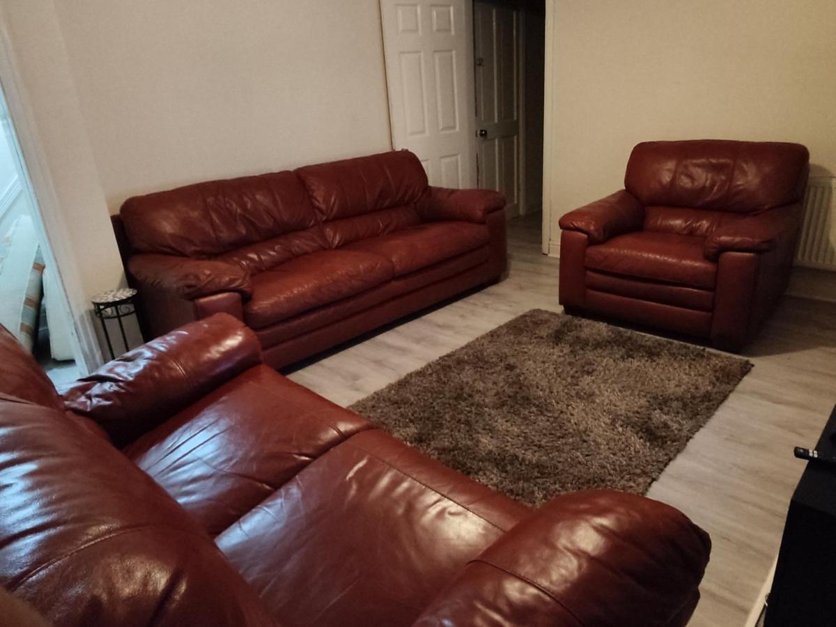 Appartement Cheerful 2-bedroom With Off Street Parking