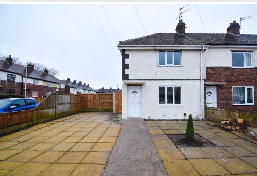 Apartamento Cheerful 2-bedroom With Off Street Parking Blackpool